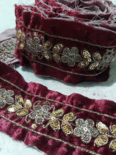 Load image into Gallery viewer, Mariab Duppta / Shawl Raw Silk