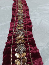 Load image into Gallery viewer, Mariab Duppta / Shawl Raw Silk