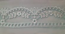 Load image into Gallery viewer, Mariab Patch Set Pearl & Cut Work