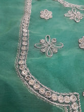 Load image into Gallery viewer, Mariab Neckline