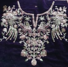 Load image into Gallery viewer, LimeLight Neckline Velvet