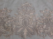 Load image into Gallery viewer, Mariab Patch Cut Work Style