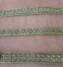 Load image into Gallery viewer, Mariab Neckline & Patch Set