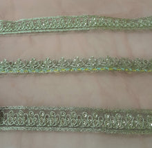 Load image into Gallery viewer, Mariab Neckline & Patch Set