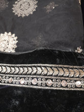 Load image into Gallery viewer, Mariab 2-Piece Velvet