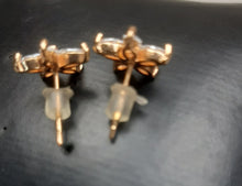 Load image into Gallery viewer, Gold Plated Tops / Studds