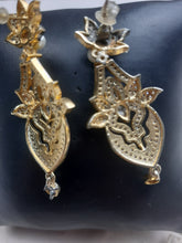 Load image into Gallery viewer, Gold Platted Earings