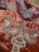 Load image into Gallery viewer, Sana Safinaz 3-piece Velvet