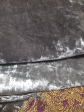 Load image into Gallery viewer, Sana Safinaz 3-piece Velvet