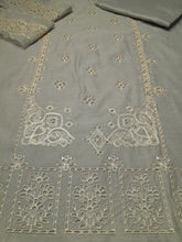 Load image into Gallery viewer, Edenrobe Shirt Embroidered