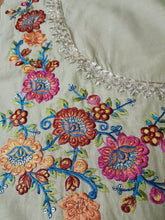 Load image into Gallery viewer, Branded Chester Front