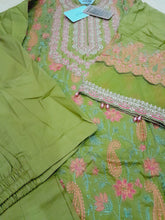 Load image into Gallery viewer, Mariab 2-Piece Ready to Wear