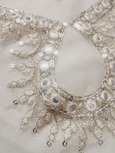 Load image into Gallery viewer, Mariab Neckline & Patch Set