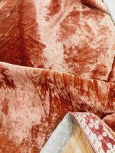 Load image into Gallery viewer, Mariab Shawl Velvet Ready to wear