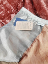 Load image into Gallery viewer, Mariab Shawl Velvet Ready to wear