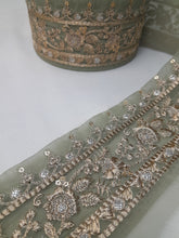 Load image into Gallery viewer, Mariab Neckline & Patch Set