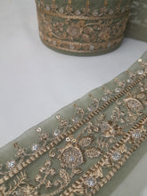 Load image into Gallery viewer, Mariab Neckline & Patch Set