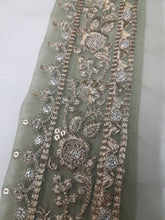 Load image into Gallery viewer, Mariab Neckline & Patch Set