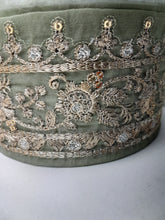 Load image into Gallery viewer, Mariab Neckline & Patch Set