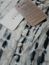 Load image into Gallery viewer, Mariab Frock Pret / Ready To Wear