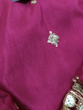 Load image into Gallery viewer, Mariab Choli Adda Work