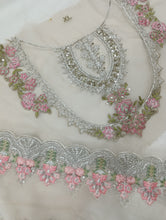 Load image into Gallery viewer, Mariab Neckline & Mix Patch Set