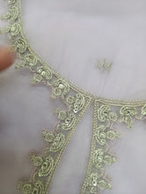 Load image into Gallery viewer, Mariab Neckline & Patch set