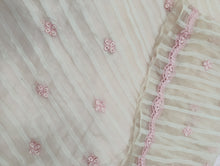 Load image into Gallery viewer, Mariab Duppta Embroidered