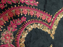 Load image into Gallery viewer, Mariab Neckline hyderabadi