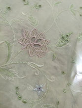 Load image into Gallery viewer, Mariab Fabric Luxe Lawn Embroidered
