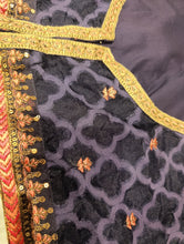 Load image into Gallery viewer, Mariab Chester Ready to Wear