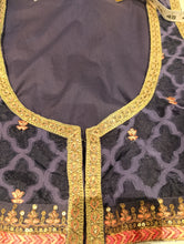 Load image into Gallery viewer, Mariab Chester Ready to Wear