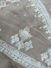 Load image into Gallery viewer, Mariab Neckline ,sleeves pair & patches Set