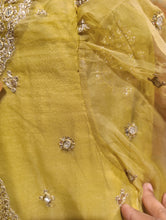 Load image into Gallery viewer, Mariab 2-Piece Ready To Wear