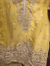 Load image into Gallery viewer, Mariab 2-Piece Ready To Wear