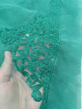 Load image into Gallery viewer, Mariab Patch Cut work style