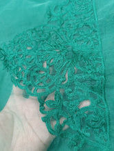 Load image into Gallery viewer, Mariab Patch Cut work style