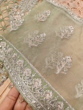 Load image into Gallery viewer, Mariab 4-Piece Ready to Wear Laser Cut