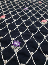 Load image into Gallery viewer, Mariab Front & Sleeves