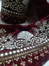 Load image into Gallery viewer, Mariab velvet Foilwork Patch