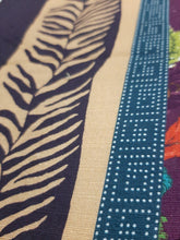 Load image into Gallery viewer, Zaha Shirt