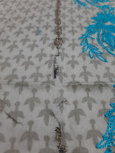 Load image into Gallery viewer, Warda Front