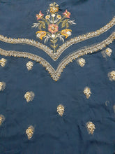 Load image into Gallery viewer, Charizma Front & handwork Sleeves Pair