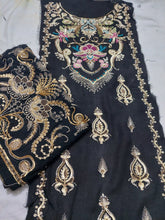 Load image into Gallery viewer, Noor by Sadia Asad Center & Sleeves Panel