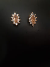 Load image into Gallery viewer, Gold Plated Tops / Studds