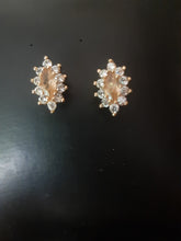 Load image into Gallery viewer, Gold Plated Tops / Studds