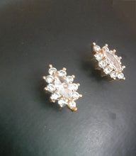 Load image into Gallery viewer, Gold Plated Tops / Studds
