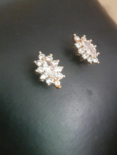 Load image into Gallery viewer, Gold Plated Tops / Studds