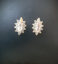 Load image into Gallery viewer, Gold Plated Tops / Studds