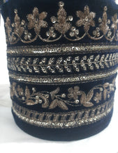 Load image into Gallery viewer, Mariab Patch velvet